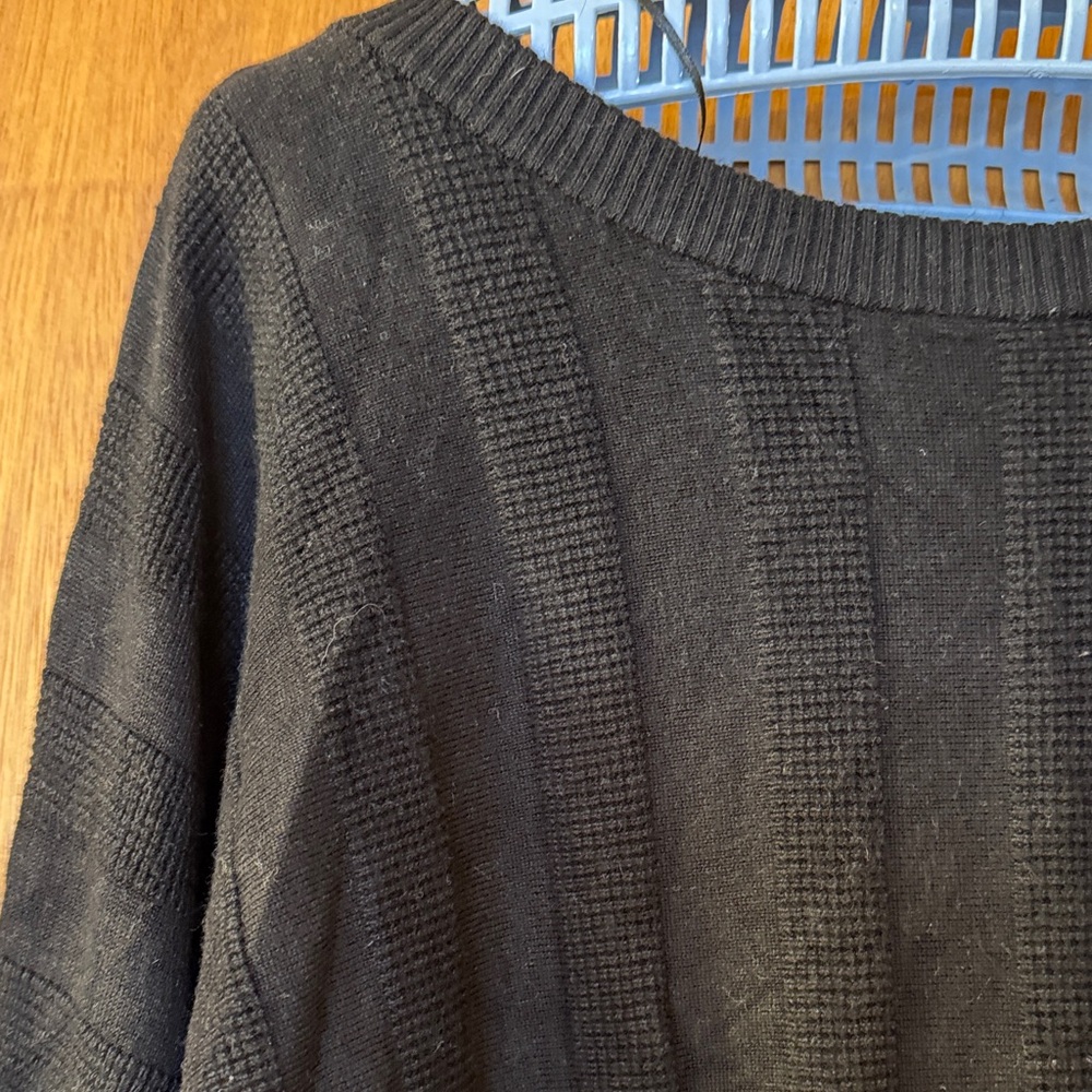 Cyrus Elegant Black Crew Neck Sweater - Picture 2 of 8